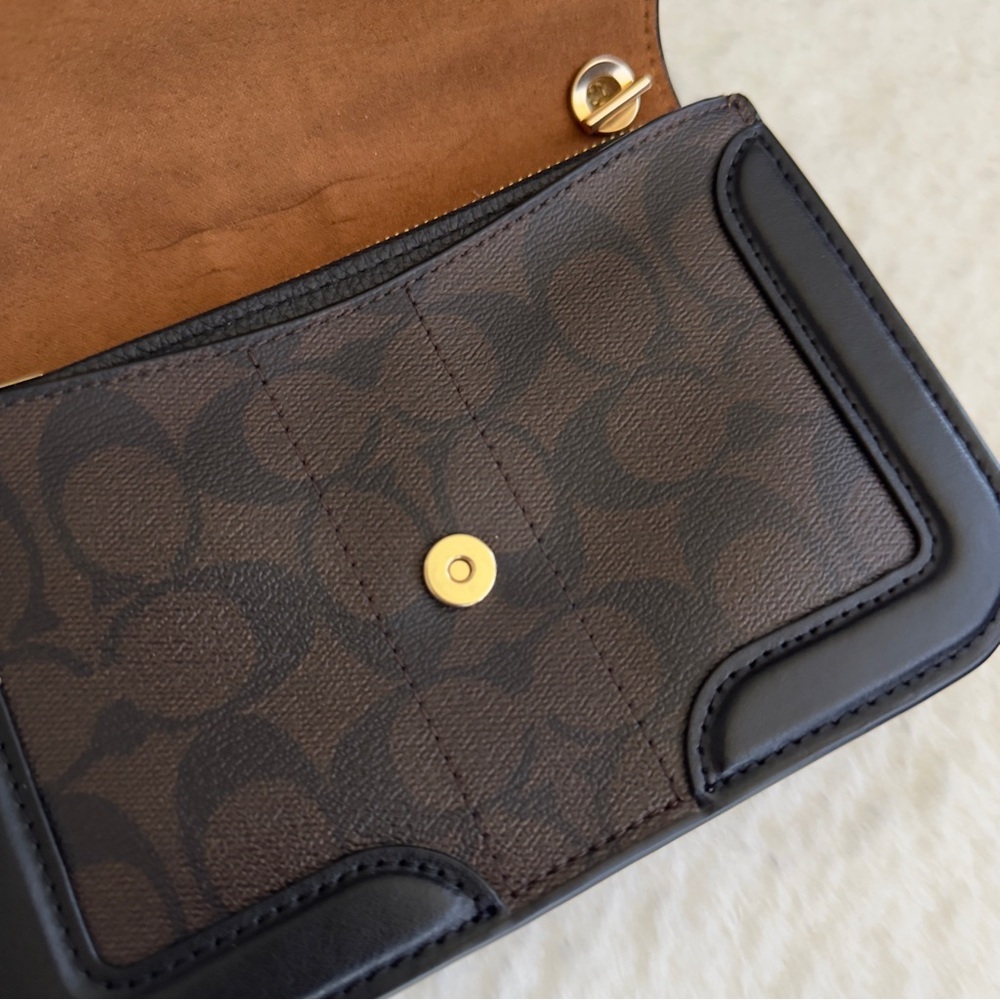 COACH AUTHENTIC Black and Brown Leather Shoulder Bag - Picture 7 of 13